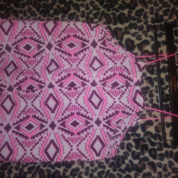 Pink Pattern Loose Top - Picture 2 of 2